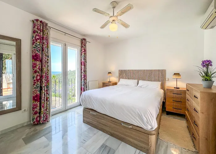 Hanami Casa Saradan Holiday home *