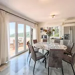 Hanami Casa Saradan *