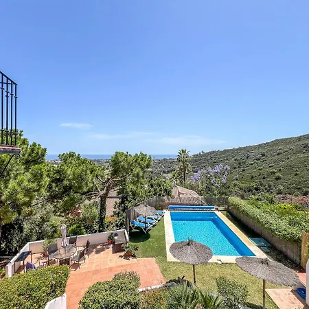 Hanami Casa Saradan * Estepona