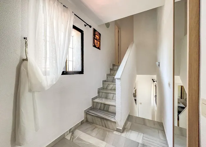 Hanami Casa Saradan * Estepona