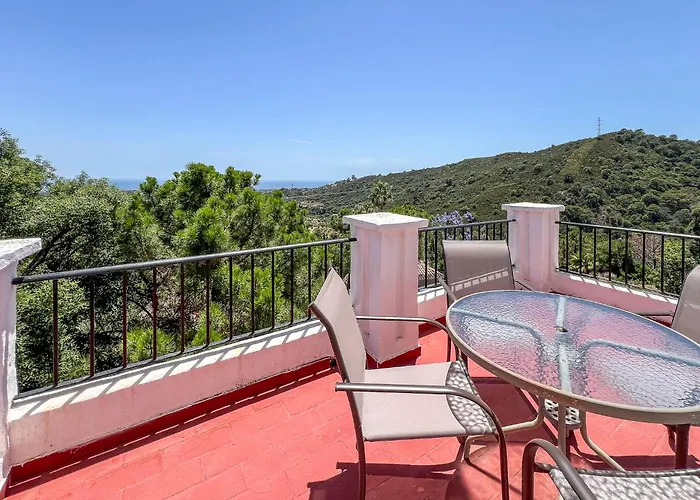 Hanami Casa Saradan * Estepona