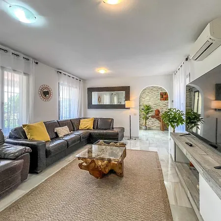 Hanami Casa Saradan * אסטפונה